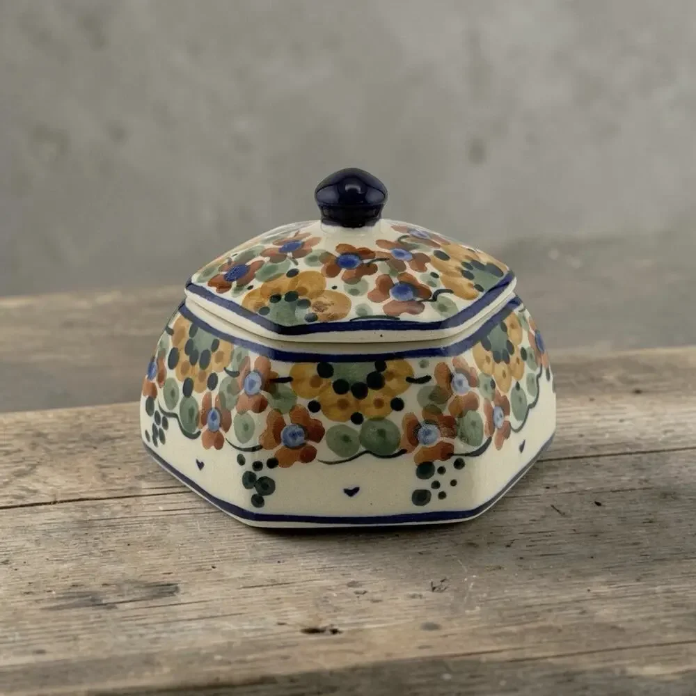 Manufaktura Polish Pottery 6 Sided Lidded Trinket Dish Floral Pattern 4.25